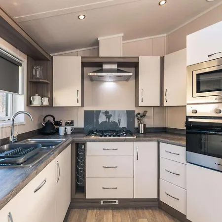 Audley With Hot Tub Holiday home *
