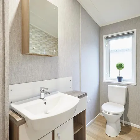 Audley With Hot Tub 요크