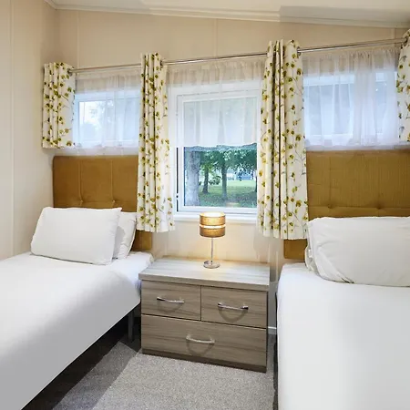 Audley With Hot Tub 요크