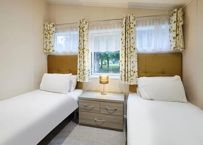 Audley With Hot Tub 요크