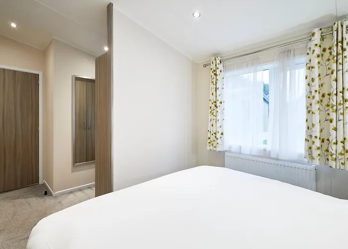 Audley With Hot Tub 요크