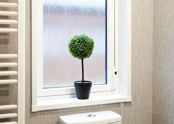 Audley With Hot Tub 요크