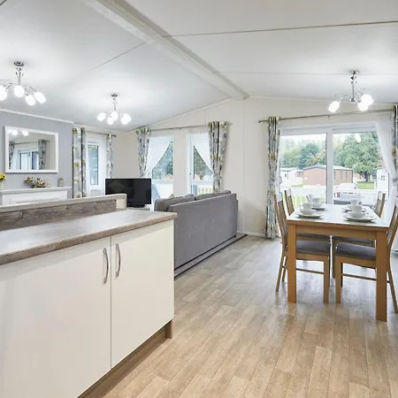 Audley With Hot Tub Ferienhaus York